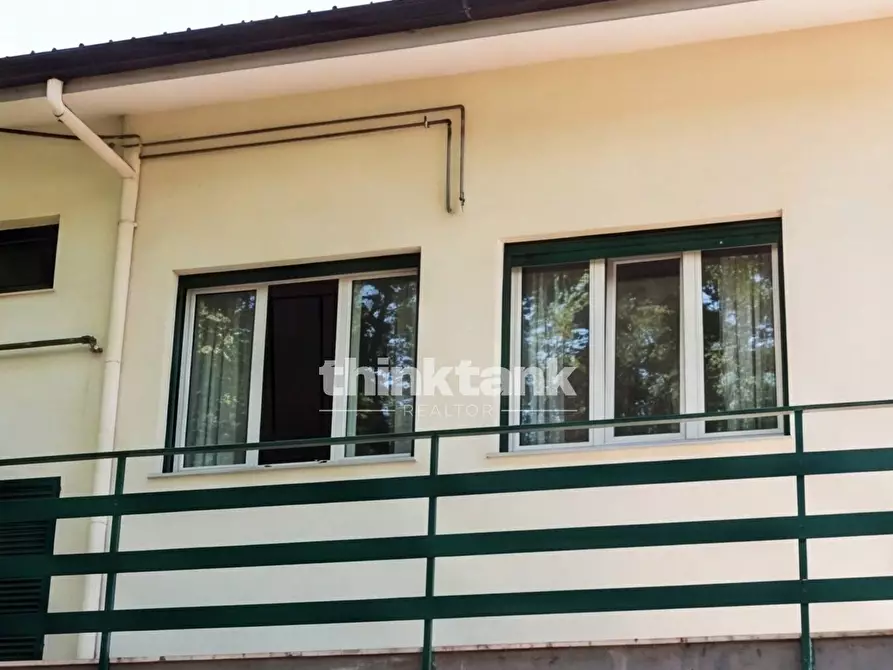 Immagine 6 di Villa in vendita  in Via Silvio Pellico a Aci Sant'antonio