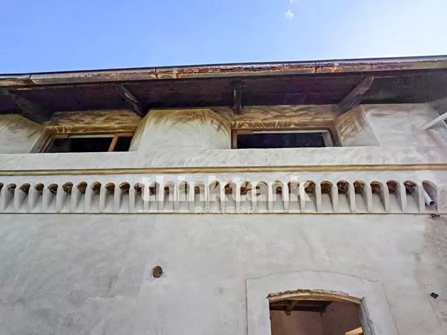 Immagine 4 di Rustico / casale in vendita  in Via Francavilla a Taormina