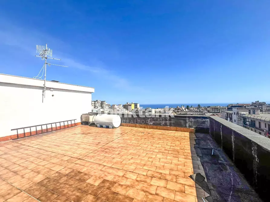 Immagine 2 di Appartamento in vendita  in Corso Italia 93 a Acireale