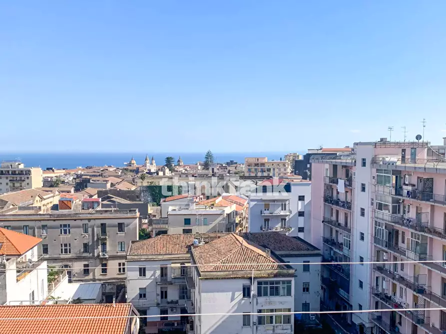 Immagine 1 di Appartamento in vendita  in Corso Italia 93 a Acireale