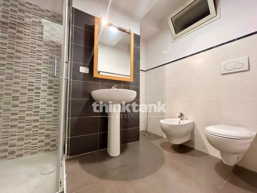 Immagine 23 di Villa in vendita  in Via delle Ginestre a Gravina Di Catania
