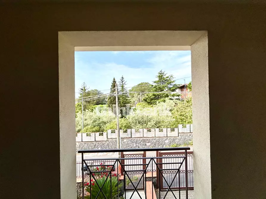 Immagine 34 di Villa in vendita  in Via delle Ginestre a Gravina Di Catania