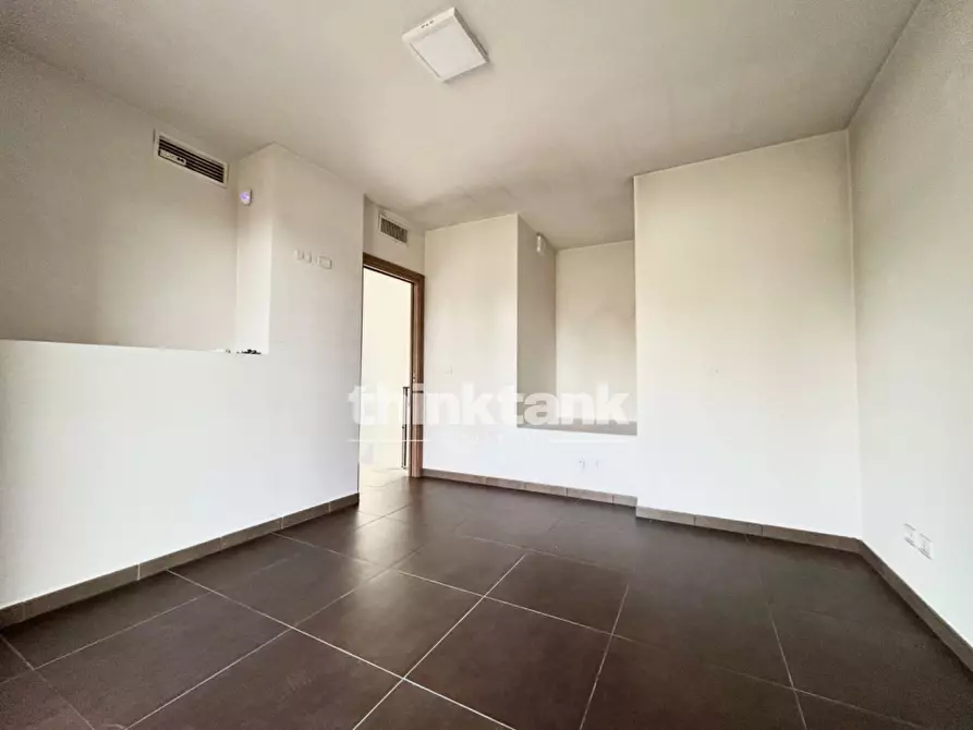 Immagine 29 di Villa in vendita  in Via delle Ginestre a Gravina Di Catania