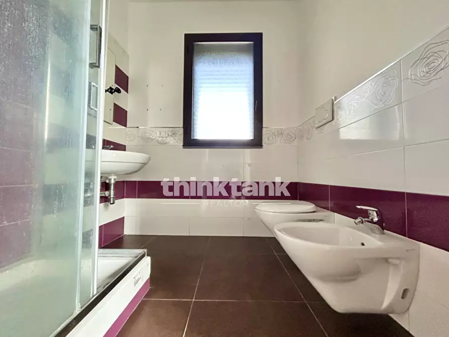 Immagine 33 di Villa in vendita  in Via delle Ginestre a Gravina Di Catania