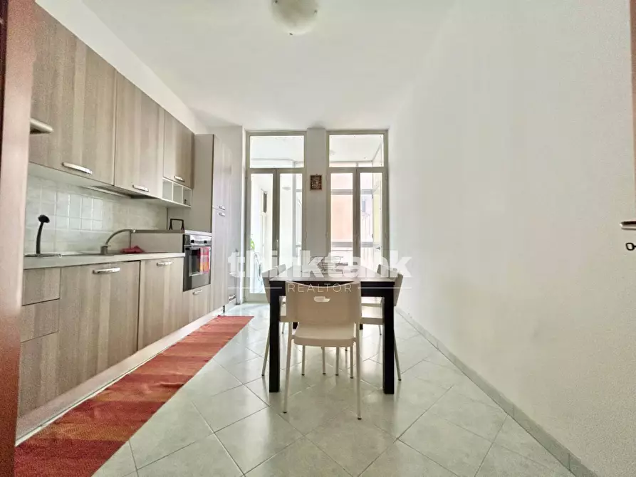 Immagine 8 di Appartamento in vendita  in Via Asiago a Catania