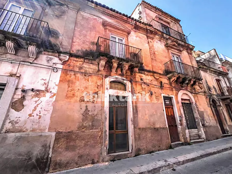 Immagine 1 di Villa in vendita  in Via Mario Leggio a Ragusa