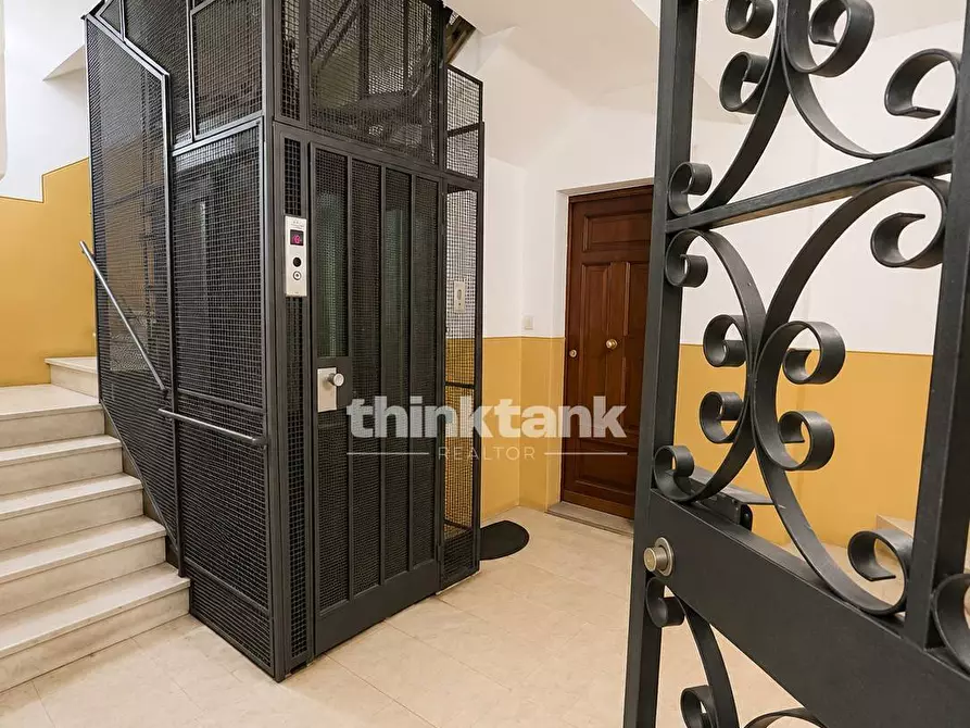 Immagine 14 di Appartamento in vendita  in Via Dalmazia a Catania