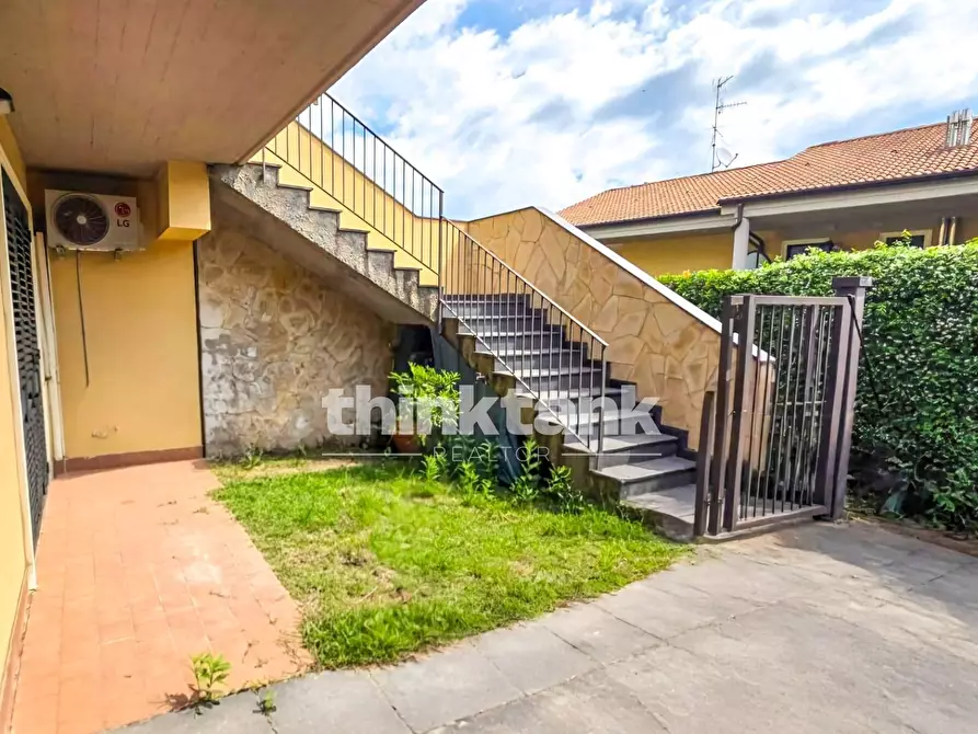 Immagine 15 di Villetta a schiera in vendita  in Via Mazzaglia a Aci Catena
