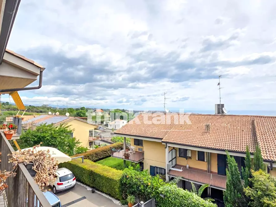 Immagine 35 di Villetta a schiera in vendita  in Via Mazzaglia a Aci Catena