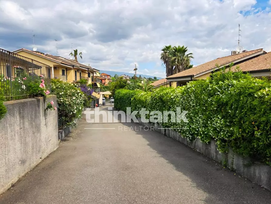 Immagine 50 di Villetta a schiera in vendita  in Via Mazzaglia a Aci Catena