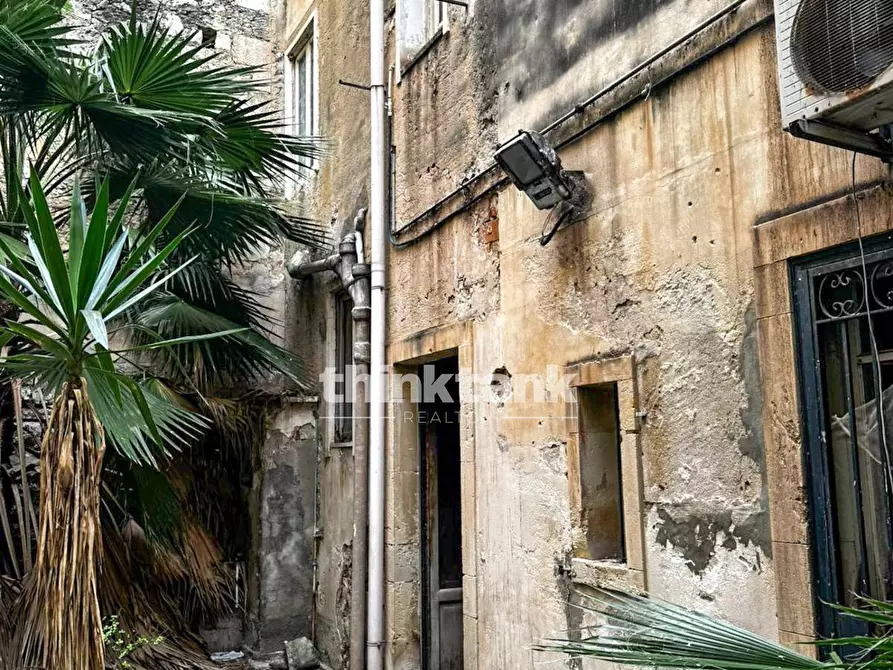 Immagine 3 di Palazzo in vendita  in Via Alessandro Rizza a Siracusa