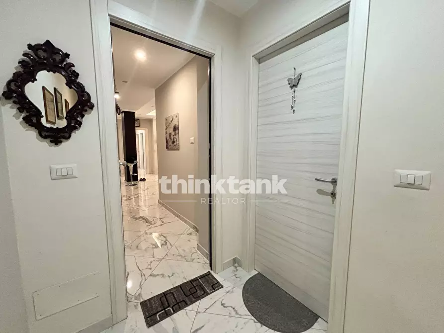 Immagine 2 di Appartamento in vendita  in Via Principato di Monaco a Siracusa