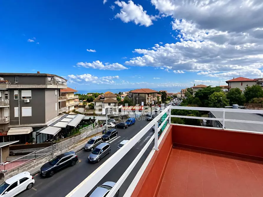 Immagine 11 di Appartamento in vendita  in Via Gramsci a Gravina Di Catania