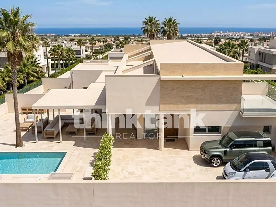 Immagine 2 di Villa in vendita  in Via Don Emanuele Muccio a Ragusa