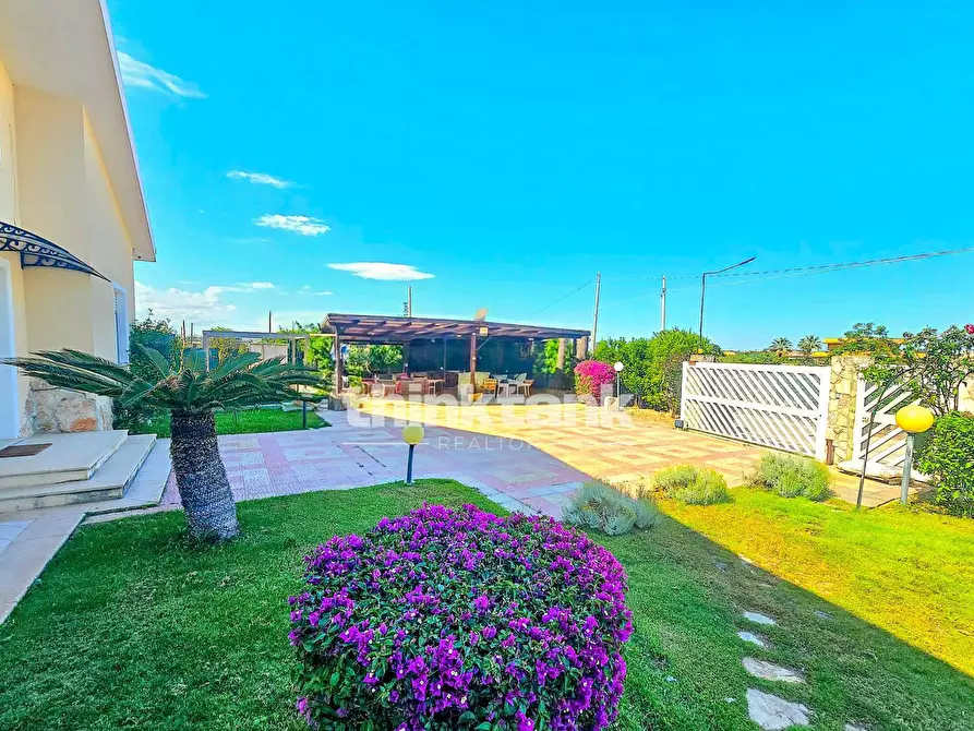 Immagine 34 di Villa in vendita  in Via Del Villaggio a Ispica