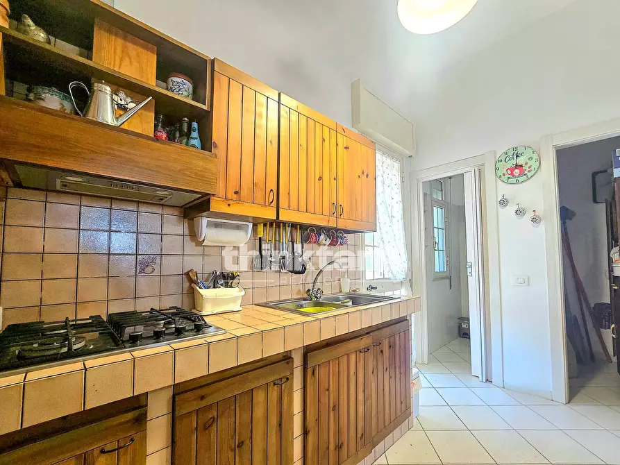 Immagine 12 di Villa in vendita  in Via Del Villaggio a Ispica