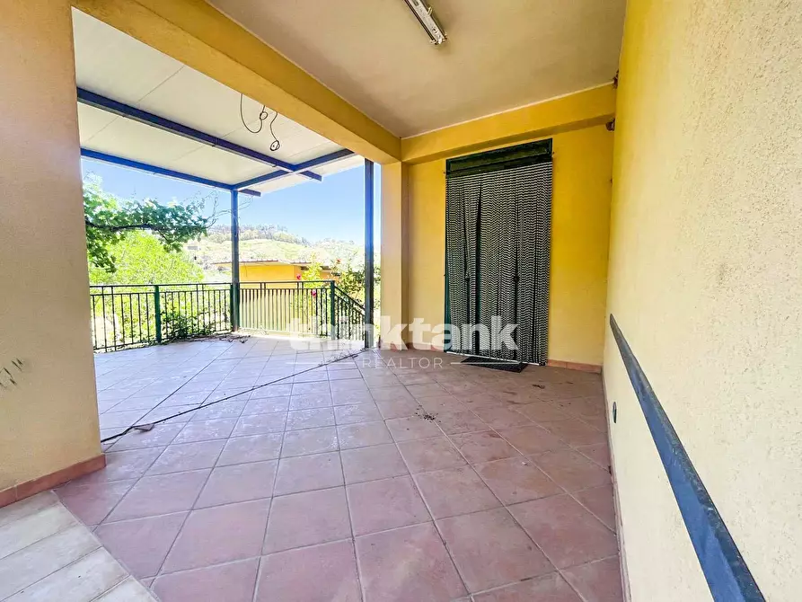 Immagine 22 di Villa in vendita  in Contrada Modaccamo snc a Agrigento