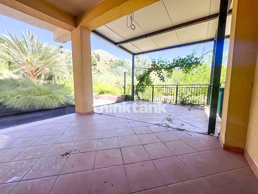 Immagine 24 di Villa in vendita  in Contrada Modaccamo snc a Agrigento