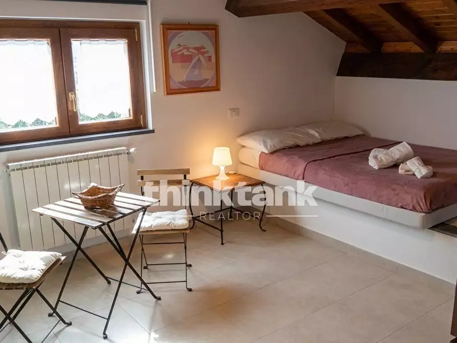 Immagine 5 di Villa in vendita  in Via Aglialoro a Trecastagni