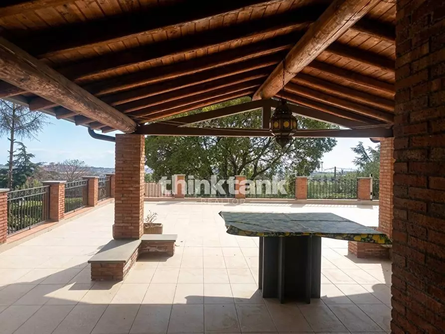 Immagine 6 di Villa in vendita  in Via Aglialoro a Trecastagni