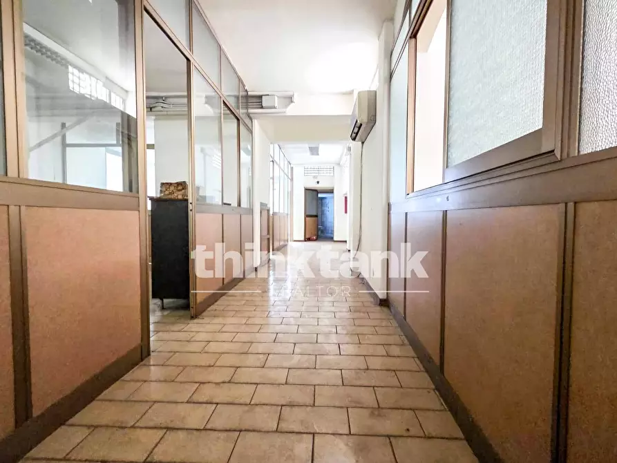 Immagine 8 di Magazzino in vendita  in Via Edmondo De Amicis snc a Catania