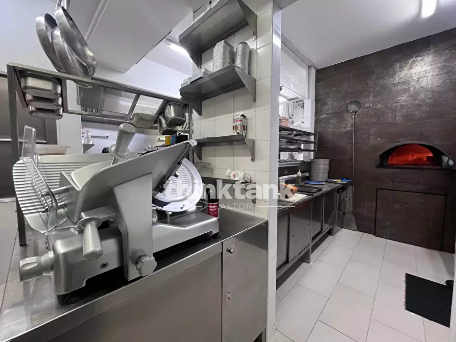 Immagine 50 di Attività commerciale in vendita  in Via delle Sirene a Pozzallo