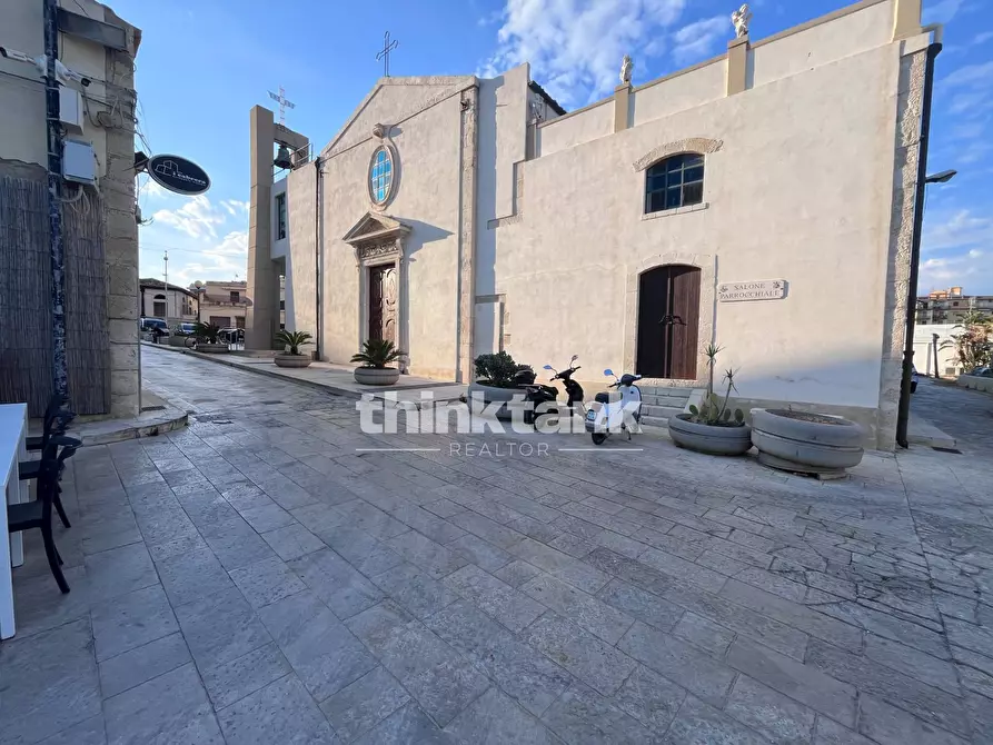 Immagine 9 di Attività commerciale in vendita  in Via delle Sirene a Pozzallo