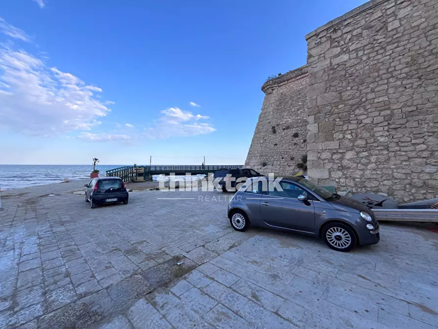Immagine 3 di Attività commerciale in vendita  in Via delle Sirene a Pozzallo