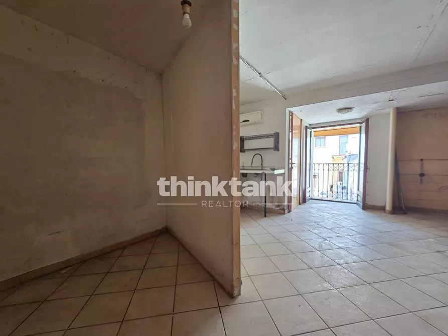Immagine 12 di Palazzo in vendita  in Vico Tilaro 9 a Gela