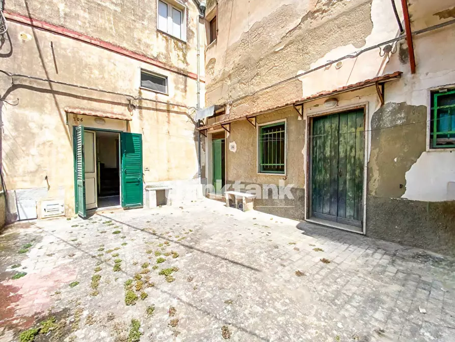 Immagine 3 di Casa indipendente in vendita  in Viale Regina Margherita a Modica