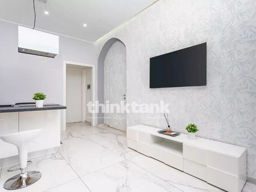 Immagine 14 di Appartamento in vendita  in Via Santa Maria Dell'aiuto a Catania
