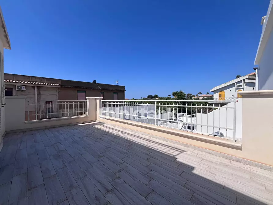 Immagine 25 di Villa in vendita  in Viale Delle Orchideee a Porto Empedocle