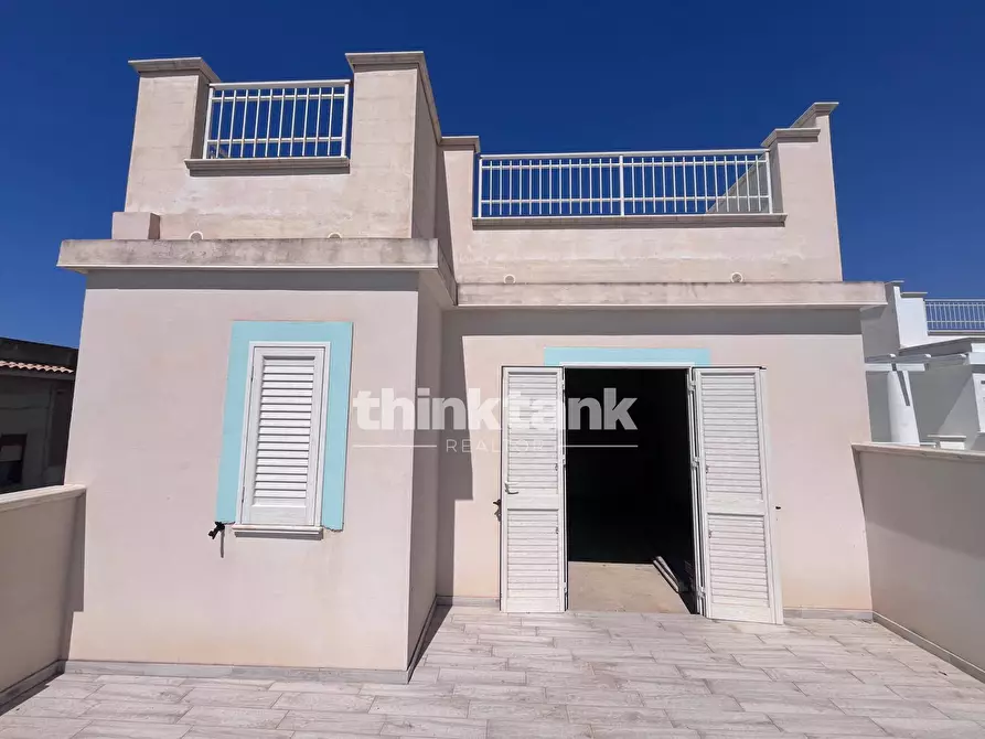 Immagine 27 di Villa in vendita  in Viale Delle Orchideee a Porto Empedocle