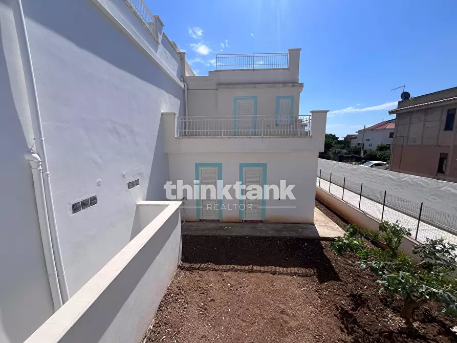 Immagine 10 di Villa in vendita  in Viale Delle Orchideee a Porto Empedocle