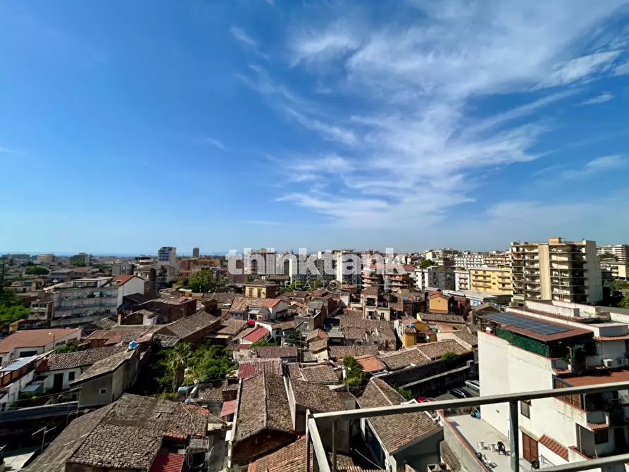 Immagine 7 di Attico in vendita  in Via Savoia a Catania