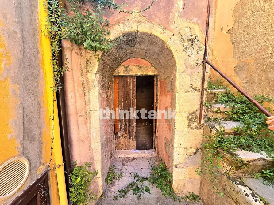 Immagine 8 di Casa indipendente in vendita  in Via Porta Modica a Ragusa