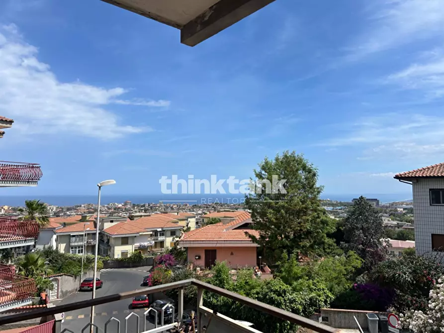Immagine 32 di Appartamento in vendita  in Via Fratelli Bandiera a Gravina Di Catania