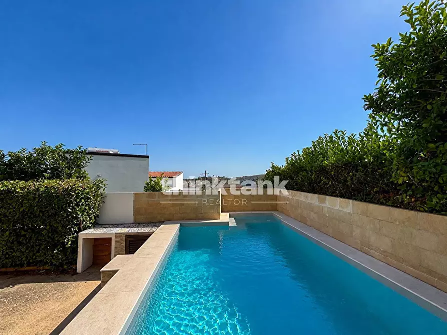 Immagine 1 di Villa in vendita  in San Corrado di Fuori a Noto