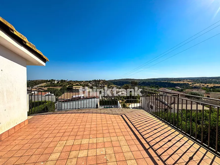 Immagine 38 di Villa in vendita  in San Corrado di Fuori a Noto
