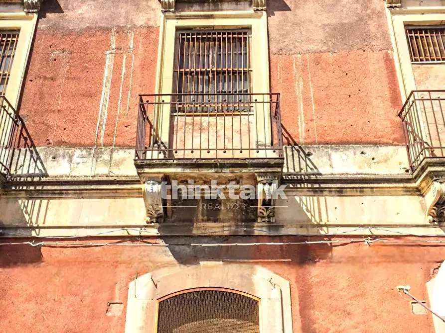 Immagine 13 di Palazzo in vendita  in Via Dei Mulini al Vento 76 a Catania