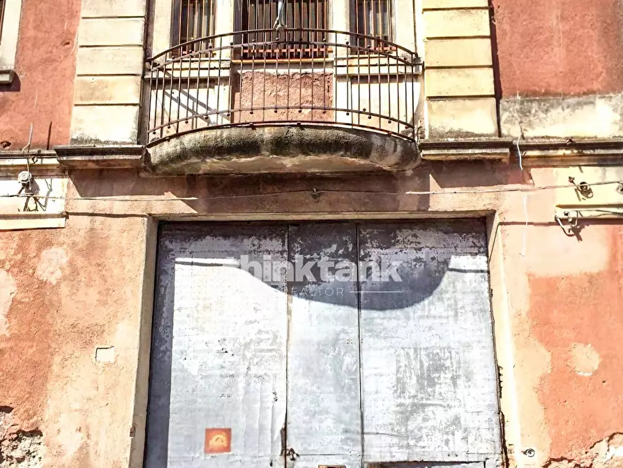 Immagine 14 di Palazzo in vendita  in Via Dei Mulini al Vento 76 a Catania