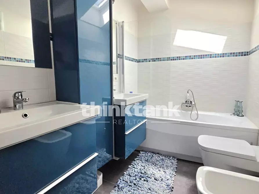 Immagine 37 di Villa in vendita  in Via Giovanni Prati snc a Catania