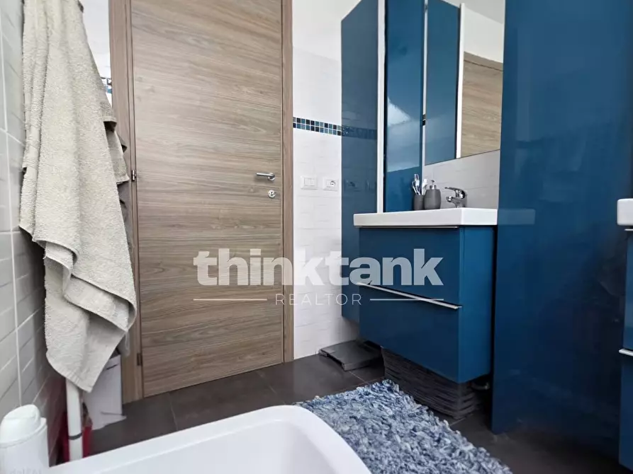 Immagine 38 di Villa in vendita  in Via Giovanni Prati snc a Catania