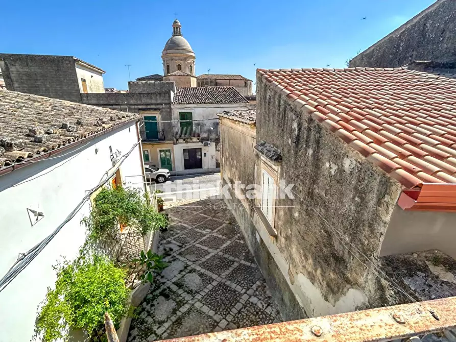 Immagine 2 di Casa indipendente in vendita  in Via Gianluca Barbieri a Noto