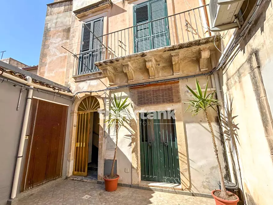 Immagine 34 di Casa indipendente in vendita  in Via Gianluca Barbieri a Noto