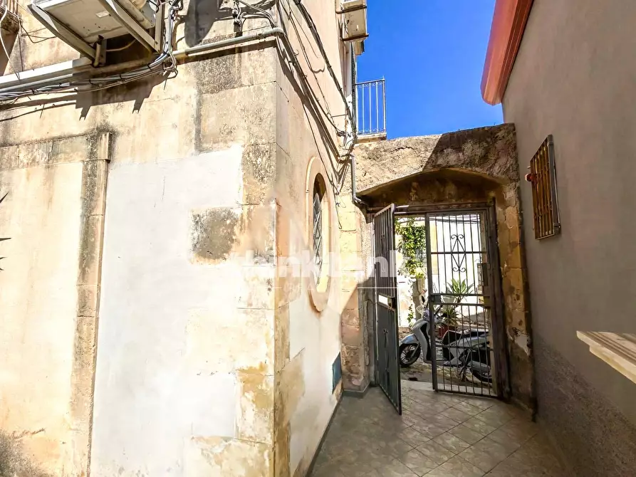 Immagine 36 di Casa indipendente in vendita  in Via Gianluca Barbieri a Noto
