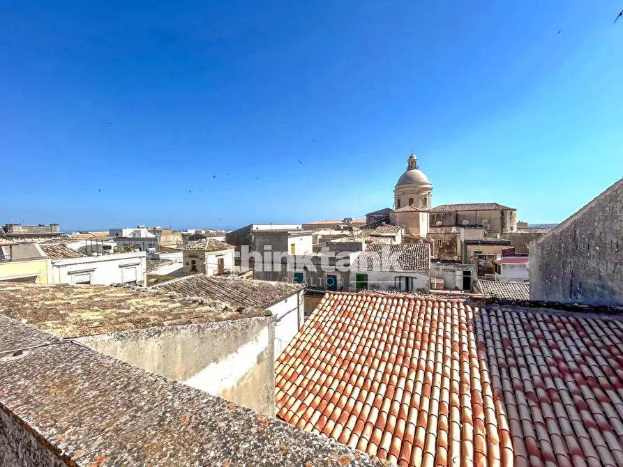 Immagine 1 di Casa indipendente in vendita  in Via Gianluca Barbieri a Noto