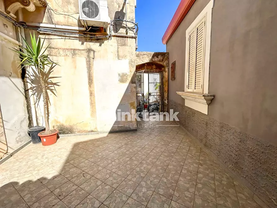 Immagine 30 di Casa indipendente in vendita  in Via Gianluca Barbieri a Noto