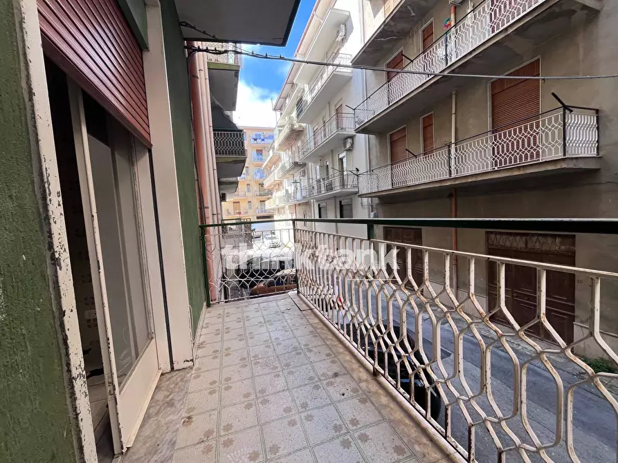 Immagine 11 di Appartamento in vendita  in Via Arturo Labriola a Favara