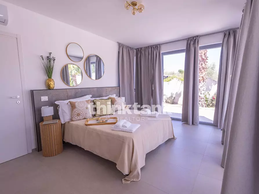Immagine 16 di Villa in vendita  in Via Del Giglio a Ispica